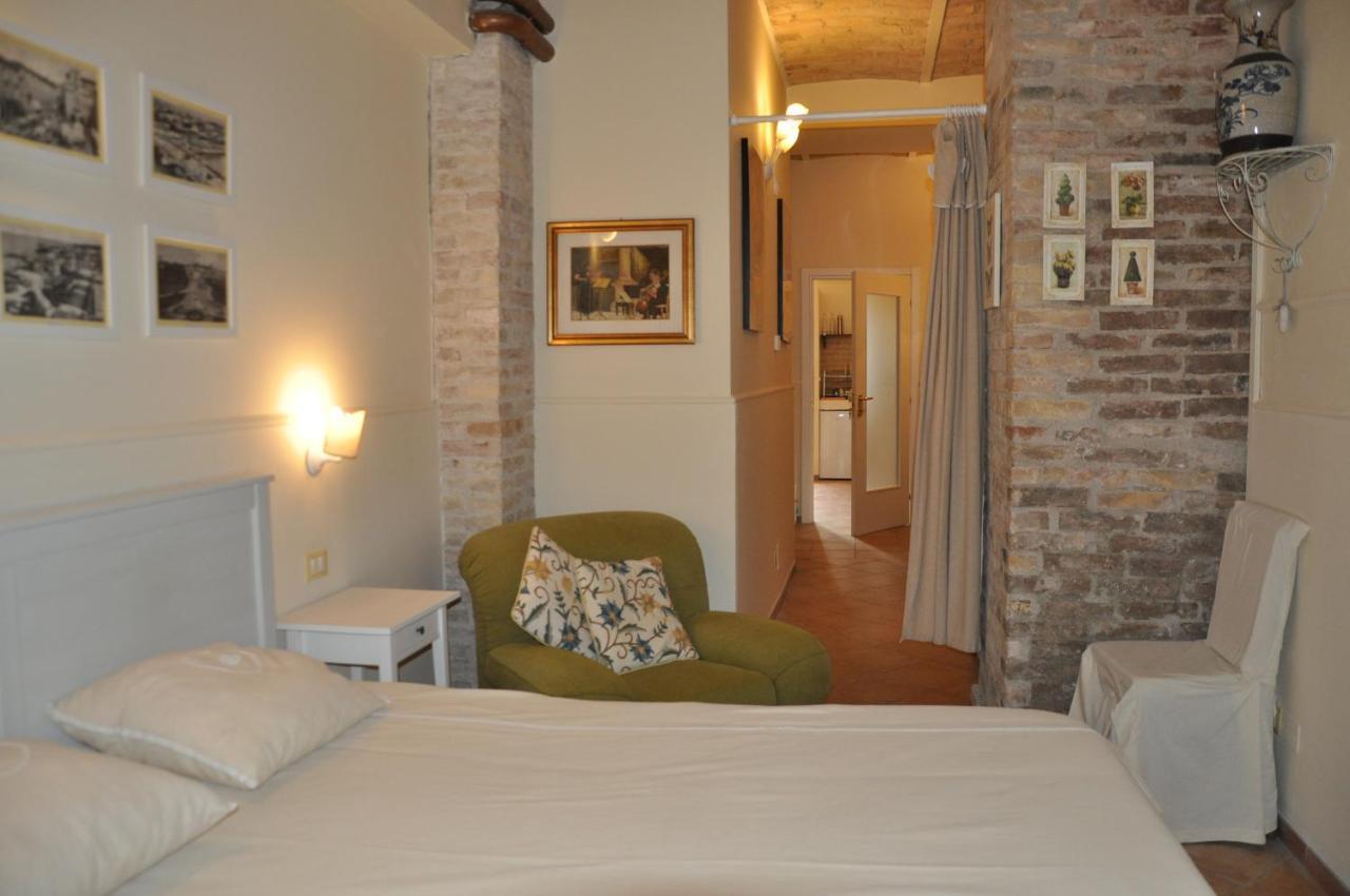 Bed And Breakfast Piazza Mercato ペスカーラ エクステリア 写真