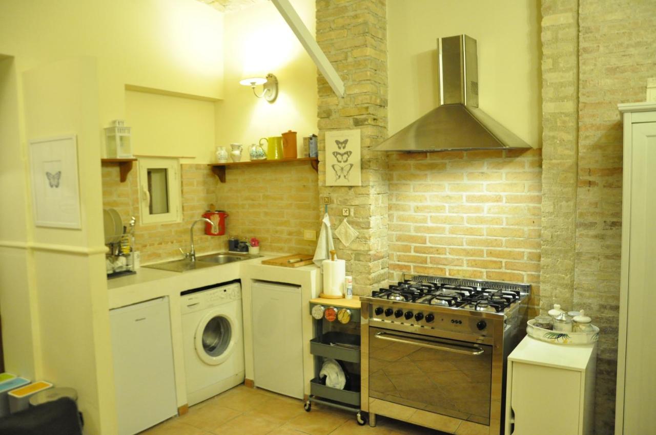 Bed And Breakfast Piazza Mercato ペスカーラ エクステリア 写真