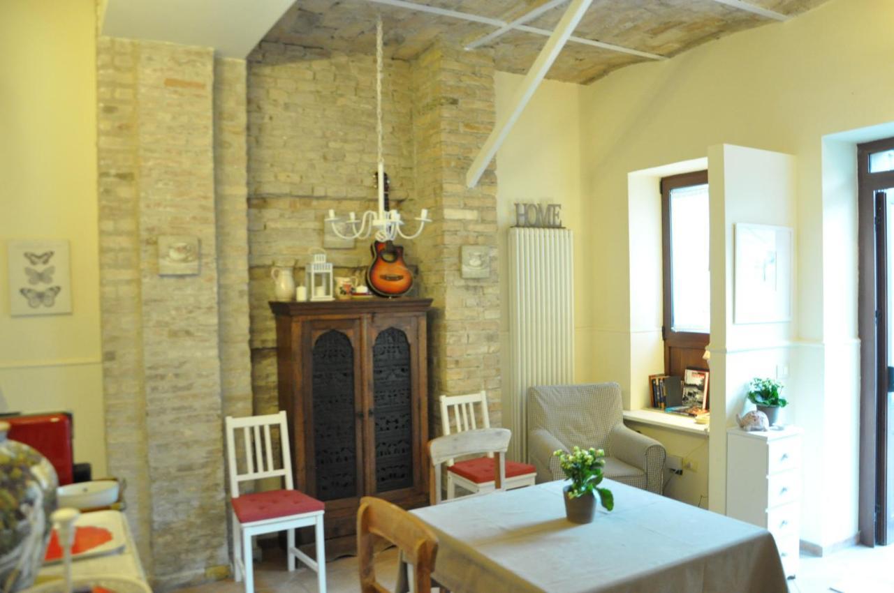 Bed And Breakfast Piazza Mercato ペスカーラ エクステリア 写真