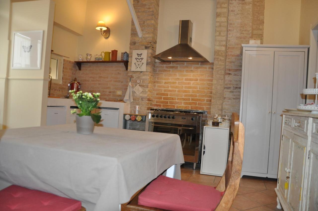 Bed And Breakfast Piazza Mercato ペスカーラ エクステリア 写真