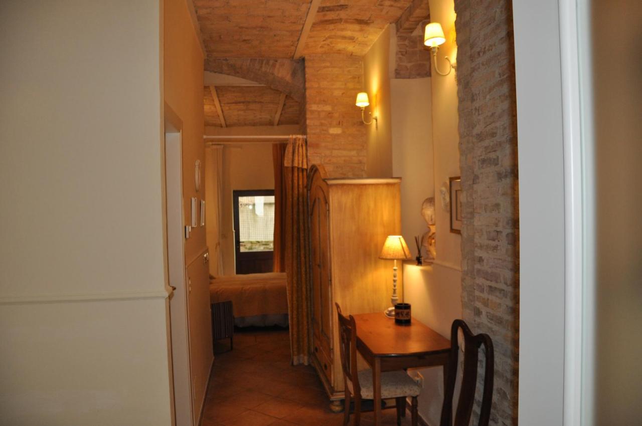 Bed And Breakfast Piazza Mercato ペスカーラ エクステリア 写真